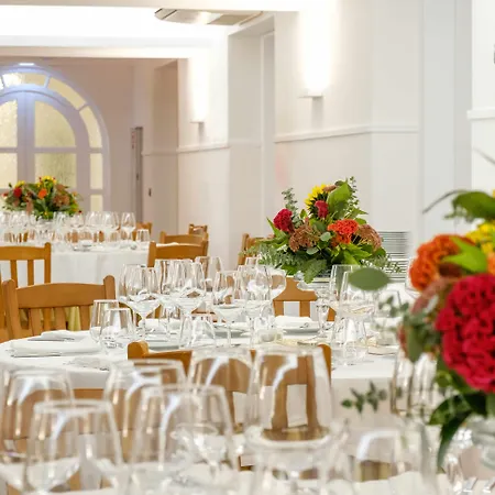 Sdivine Hotel, Congress & Spirituality 4*