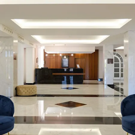 ホテル Sdivine Hotel, Congress & Spirituality