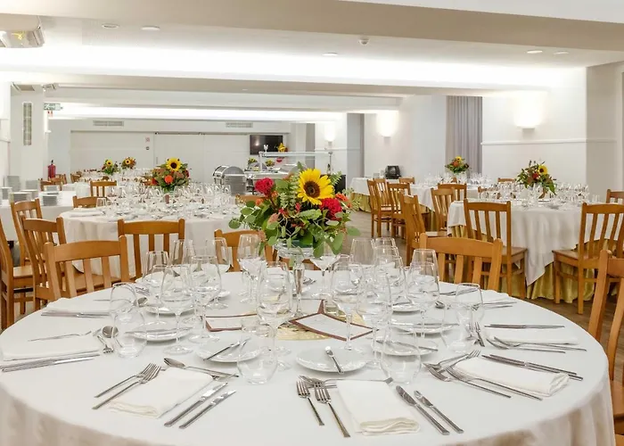 فندق Sdivine Hotel, Congress & Spirituality 4*