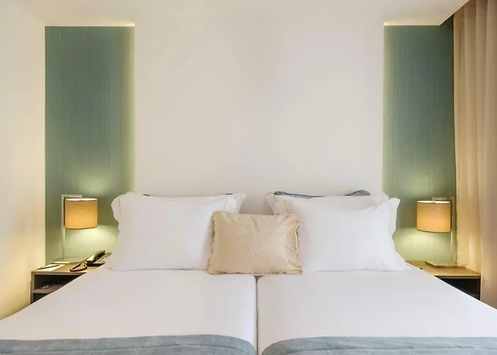 فندق Sdivine Hotel, Congress & Spirituality 4*