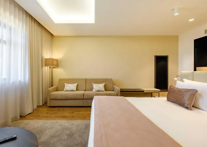 Sdivine Hotel, Congress & Spirituality فندق